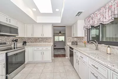 9705 W Kerry Lane, Peoria, AZ 85382 - Photo 15