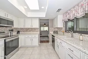 9705 W Kerry Ln, Peoria, AZ 85382 - Photo 15