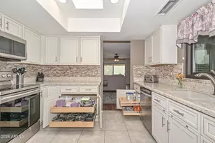 9705 W Kerry Ln, Peoria, AZ 85382 - Photo 17