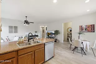 2303 W Desert Ln, Phoenix, AZ 85041 - Photo 19