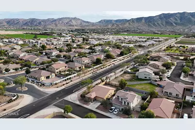 2303 W Desert Lane, Phoenix, AZ 85041 - Photo 53