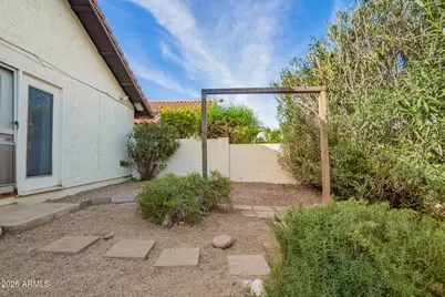 2142 W Knowles Circle, Mesa, AZ 85202 - Photo 25