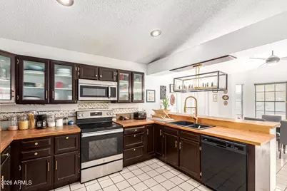 2142 W Knowles Circle, Mesa, AZ 85202 - Photo 13