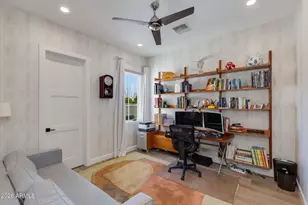 4408 N 37th Wy, Phoenix, AZ 85018 - Photo 17