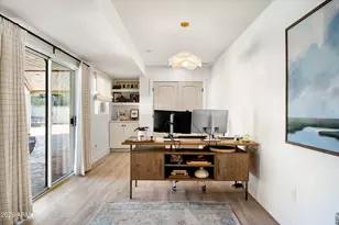 4545 N Royal View Dr E, Phoenix, AZ 85018 - Photo 23