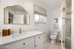 4545 N Royal View Dr E, Phoenix, AZ 85018 - Photo 33