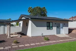 4545 N Royal View Dr E, Phoenix, AZ 85018 - Photo 35