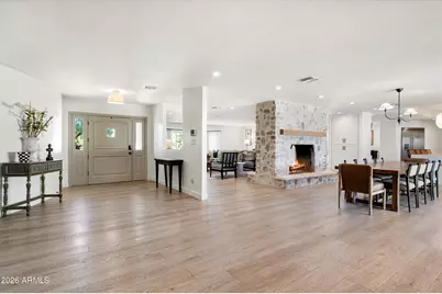 4545 N Royal View Drive E, Phoenix, AZ 85018 - Photo 9