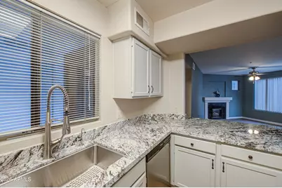 3848 N 3rd Avenue #1052, Phoenix, AZ 85013 - Photo 1