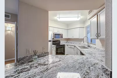 3848 N 3rd Avenue #1052, Phoenix, AZ 85013 - Photo 9