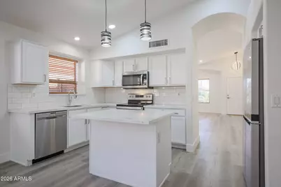 2420 W Blue Sky Drive, Phoenix, AZ 85085 - Photo 5