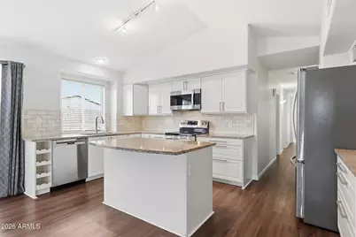 8730 W Betty Elyse Lane, Peoria, AZ 85382 - Photo 15