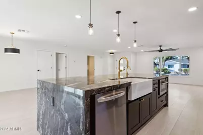 8719 E Columbus Avenue, Scottsdale, AZ 85251 - Photo 13