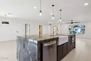 8719 E Columbus Ave, Scottsdale, AZ 85251 - Photo 13