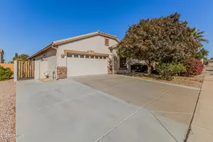 1136 E San Tan Dr, Gilbert, AZ 85296 - Photo 1