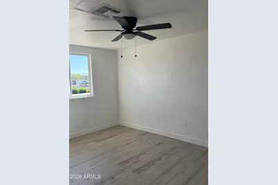 1301 W Sunland Avenue, Phoenix, AZ 85041 - Photo 15
