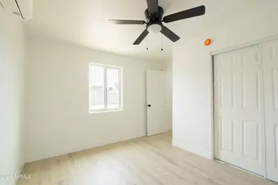 1301 W Sunland Avenue, Phoenix, AZ 85041 - Photo 21