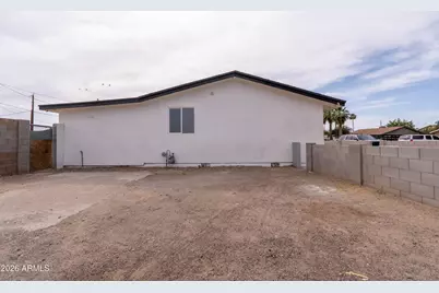1301 W Sunland Avenue, Phoenix, AZ 85041 - Photo 5