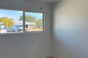 1301 W Sunland Ave, Phoenix, AZ 85041 - Photo 17