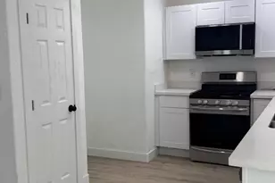 1301 W Sunland Ave, Phoenix, AZ 85041 - Photo 9