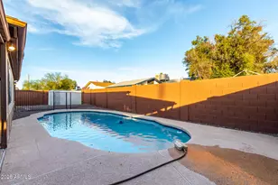 8905 N 55th Dr, Glendale, AZ 85302 - Photo 31