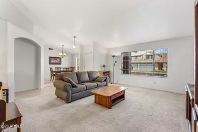 513 W Silver Creek Road, Gilbert, AZ 85233 - Photo 5