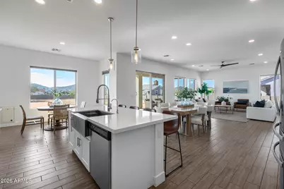 825 E Perdido Way, Phoenix, AZ 85086 - Photo 15