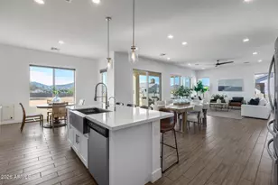 825 E Perdido Wy, Phoenix, AZ 85086 - Photo 13