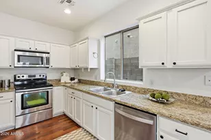 22023 N 30th Ln, Phoenix, AZ 85027 - Photo 9