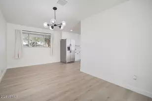 4653 E Almeria Rd, Phoenix, AZ 85008 - Photo 9