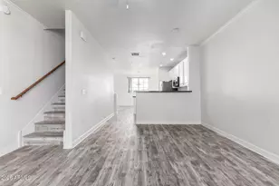 4455 E Paradise Vlg Pkwy S, Phoenix, AZ 85032 - Photo 3