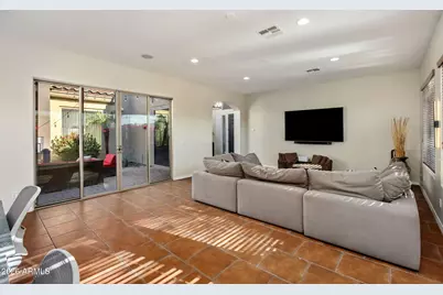 23004 N 38th Place, Phoenix, AZ 85050 - Photo 7