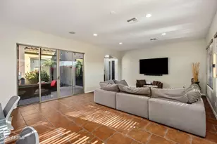 23004 N 38th Pl, Phoenix, AZ 85050 - Photo 7