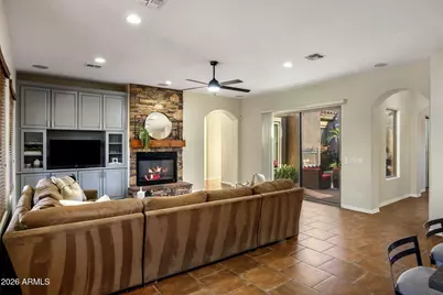 23004 N 38th Place, Phoenix, AZ 85050 - Photo 19