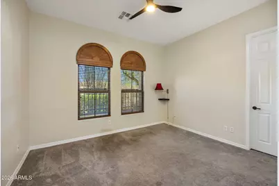 23004 N 38th Place, Phoenix, AZ 85050 - Photo 31