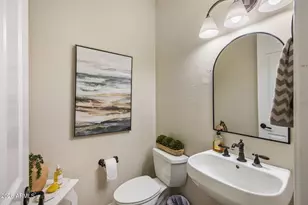 23004 N 38th Pl, Phoenix, AZ 85050 - Photo 11