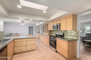 12018 N Sun Valley Dr, Sun City, AZ 85351 - Photo 17