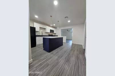 2628 N 61st Avenue, Phoenix, AZ 85035 - Photo 7