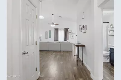 3206 S 81st Avenue, Phoenix, AZ 85043 - Photo 15