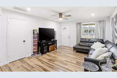 3444 E Paradise Drive, Phoenix, AZ 85028 - Photo 11