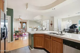 10655 N 9th St, Phoenix, AZ 85020 - Photo 13