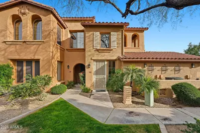 10655 N 9th Street #212, Phoenix, AZ 85020 - Photo 1