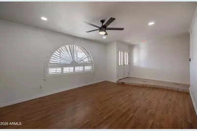 4942 W Purdue Avenue, Glendale, AZ 85302 - Photo 9
