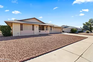 10733 W Saratoga Cir, Sun City, AZ 85351 - Photo 3