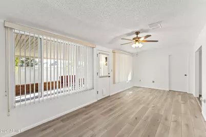 10733 W Saratoga Circle, Sun City, AZ 85351 - Photo 11