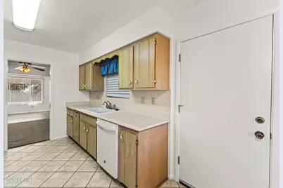 10733 W Saratoga Circle, Sun City, AZ 85351 - Photo 15