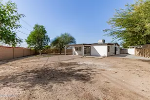 7715 W Crittenden Ln, Phoenix, AZ 85033 - Photo 29
