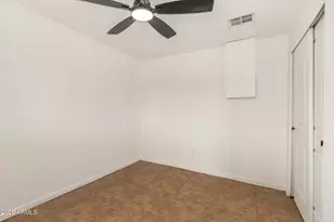 7715 W Crittenden Ln, Phoenix, AZ 85033 - Photo 19