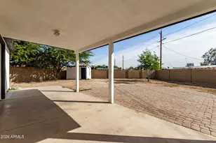 7715 W Crittenden Ln, Phoenix, AZ 85033 - Photo 25