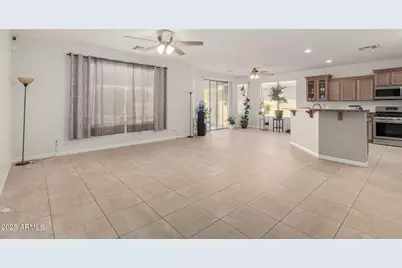 2413 W Beverly Road, Phoenix, AZ 85041 - Photo 9